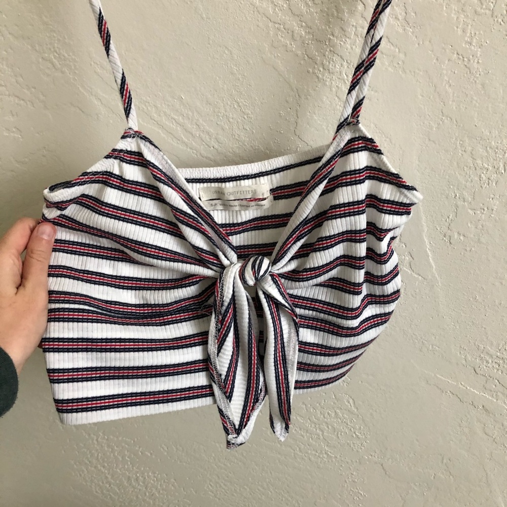 Urban crop top